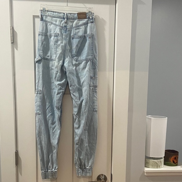 American Eagle Light Blue Denim Jean Joggers Size 00 - Picture 2 of 13